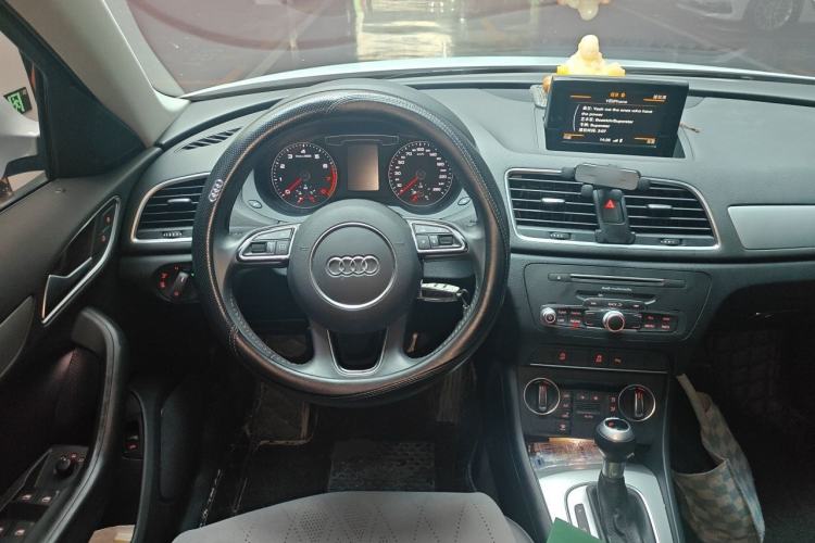 Used Audi Q3 2018 30th Anniversary Edition 30 TFSI Fashion Model Steering Wheel