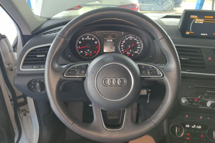 Used Audi Q3 2018 30th Anniversary Edition 30 TFSI Fashion Model Steering Wheel