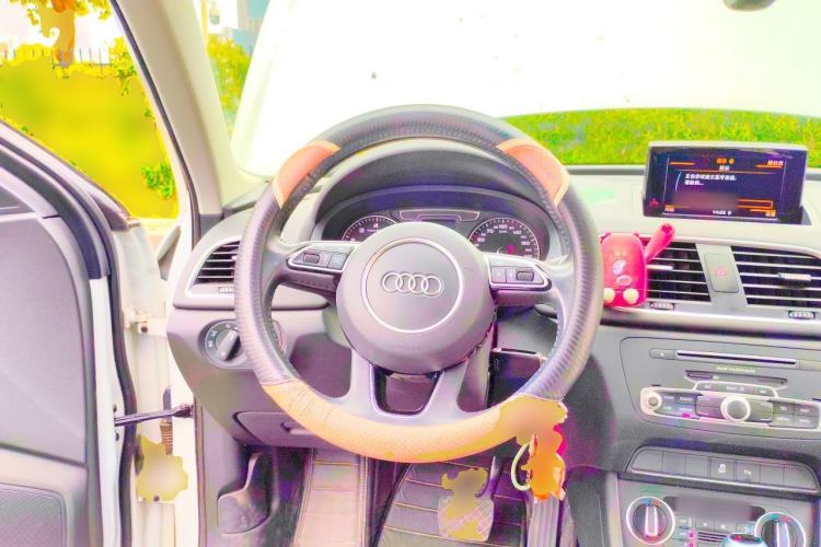 Used Audi Q3 2018 30th Anniversary Edition 30 TFSI Fashion Model Steering Wheel