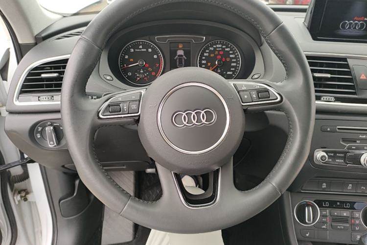 Used Audi Q3 2018 30th Anniversary Edition 30 TFSI Style Model Steering Wheel