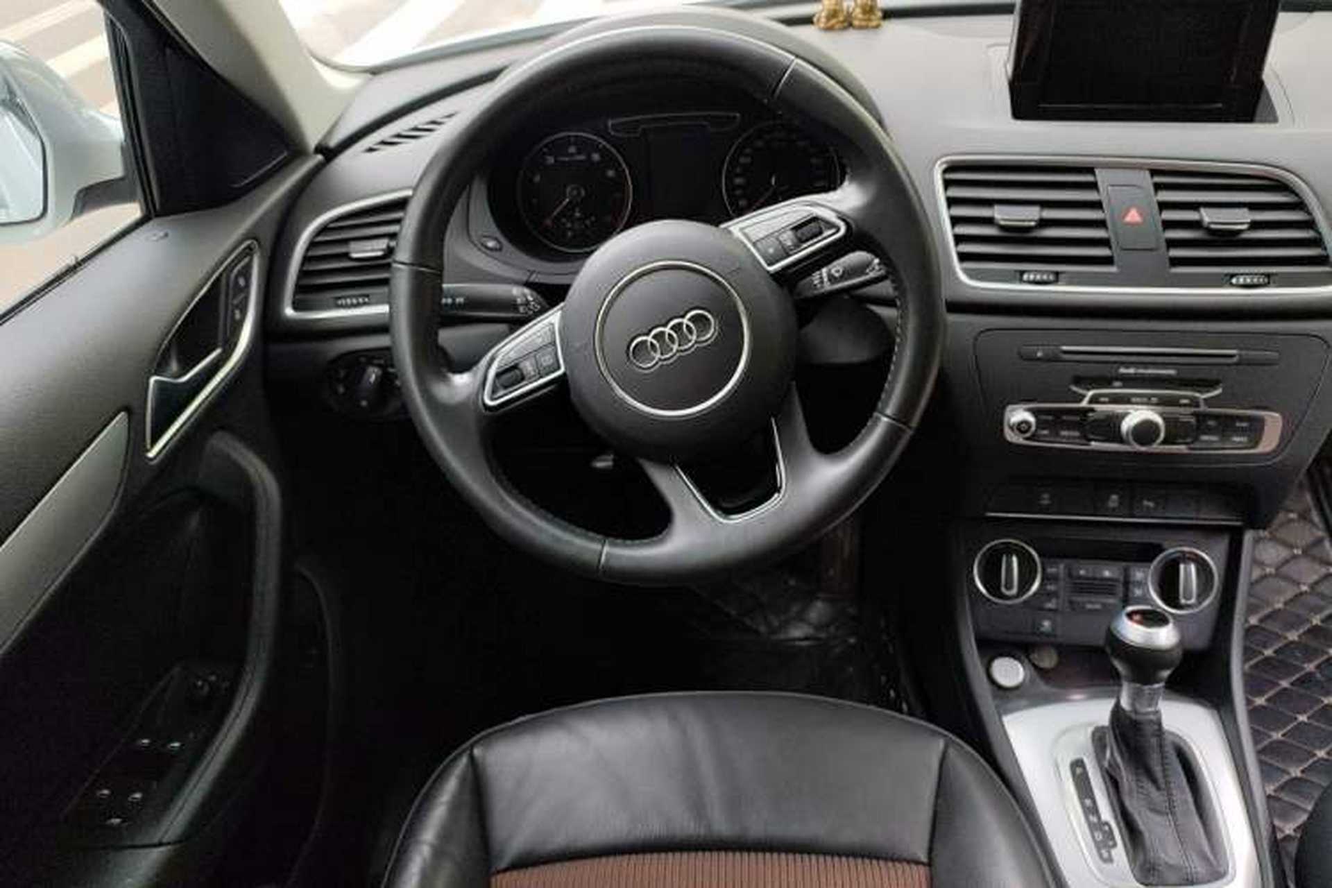 Used Audi Q3 2018 30th Anniversary Edition 35 TFSI Sport Model Steering Wheel