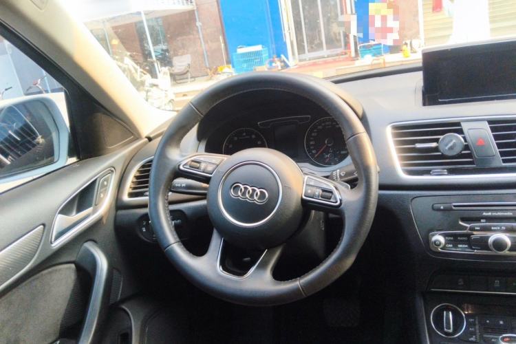 Used Audi Q3 2018 30th Anniversary Edition 40 TFSI quattro all-wheel-drive sport model Steering Wheel