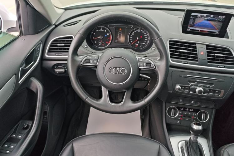 Used Audi Q3 2018 30th Anniversary Edition 35 TFSI Fashion Model Steering Wheel