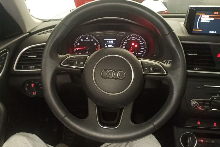 Used Audi Q3 2018 30th Anniversary Edition 35 TFSI Sport Model Steering Wheel