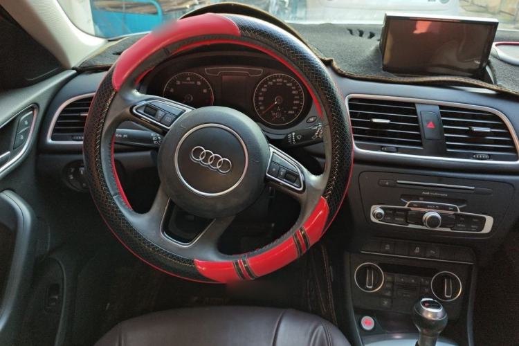 Used Audi Q3 2018 30th Anniversary Edition 30 TFSI Fashion Model Steering Wheel