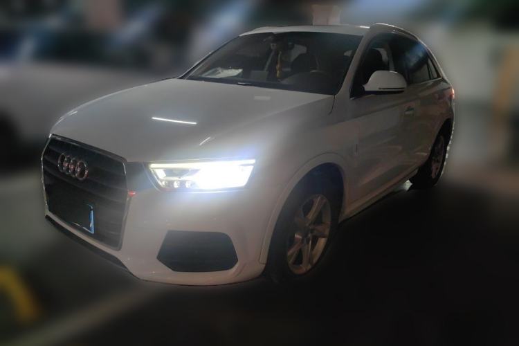Used Audi Q3 2018 30th Anniversary Edition 30 TFSI Fashion Model Guazi used car, China used car export, Used car for sale, Used cars, Cheapest cars for sale