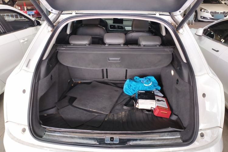 Used Audi Q3 2018 30th Anniversary Edition 30 TFSI Fashion Model Trunk