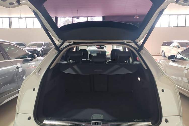 Used Audi Q3 2018 30th Anniversary Edition 30 TFSI Fashion Model Trunk