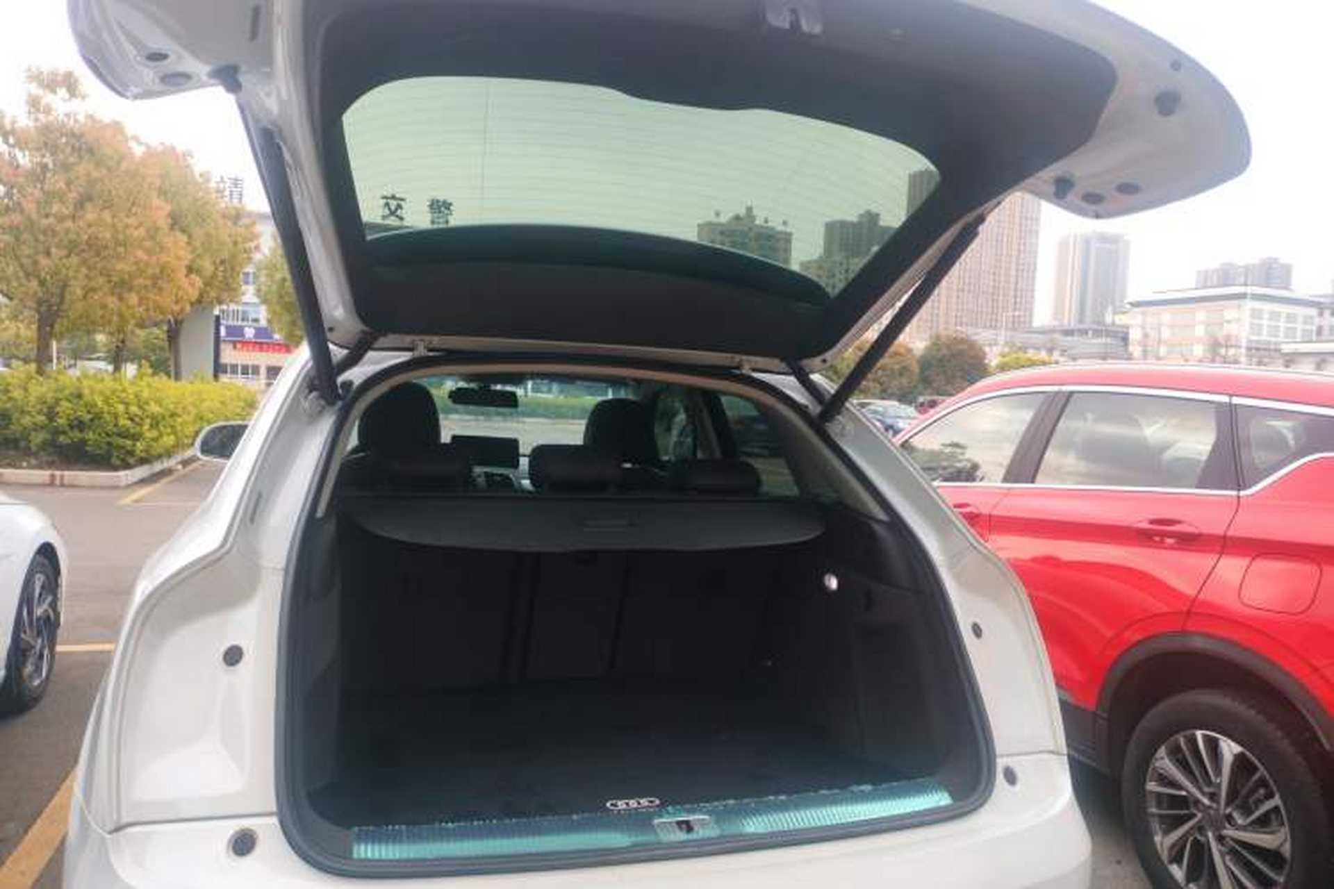 Used Audi Q3 2018 30th Anniversary Edition 30 TFSI Fashion Model Trunk