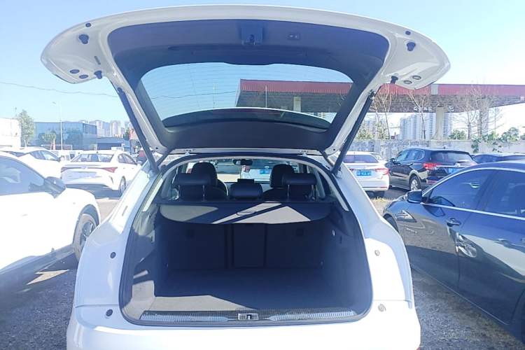 Used Audi Q3 2018 30th Anniversary Edition 30 TFSI Style Model Trunk
