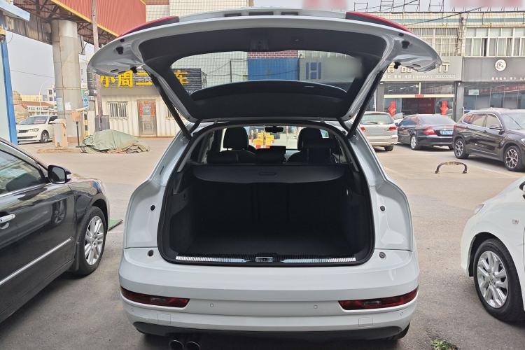 Used Audi Q3 2018 30th Anniversary Edition 30 TFSI Fashion Model Trunk