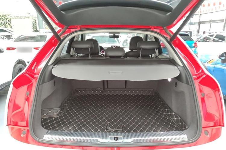 Used Audi Q3 2018 30th Anniversary Edition 30 TFSI Fashion Model Trunk