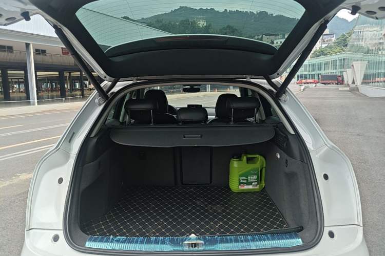 Used Audi Q3 2018 30th Anniversary Edition 35 TFSI Fashion Model Trunk