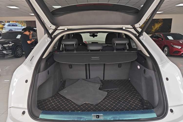 Used Audi Q3 2018 30th Anniversary Edition 35 TFSI Fashion Model Trunk
