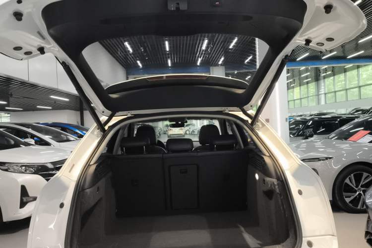 Used Audi Q3 2018 30th Anniversary Edition 30 TFSI Fashion Model Trunk