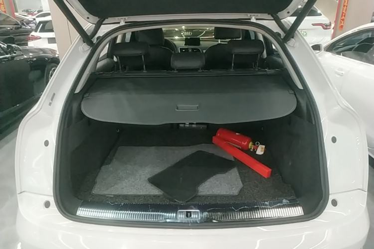 Used Audi Q3 2018 30th Anniversary Edition 30 TFSI Fashion Model Trunk