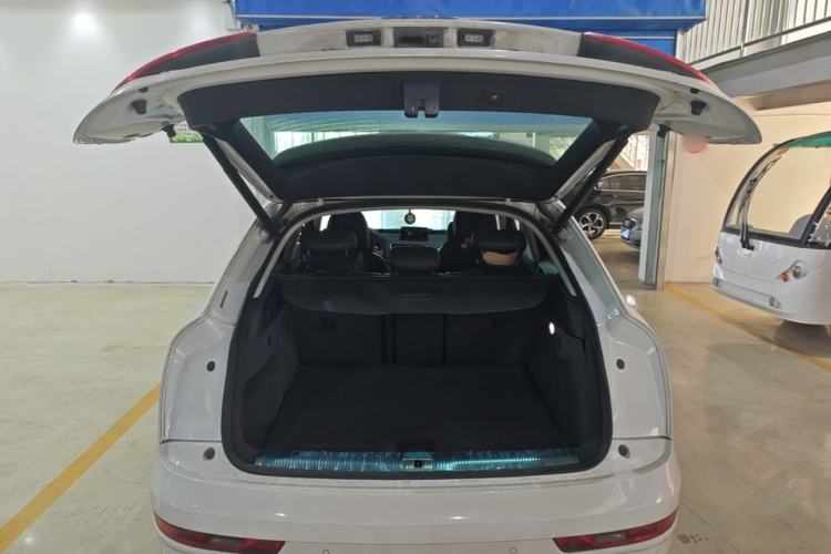 Used Audi Q3 2018 30th Anniversary Edition 35 TFSI Fashion Model Trunk