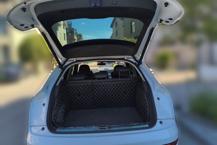 Used Audi Q3 2018 30th Anniversary Edition 30 TFSI Fashion Model Trunk
