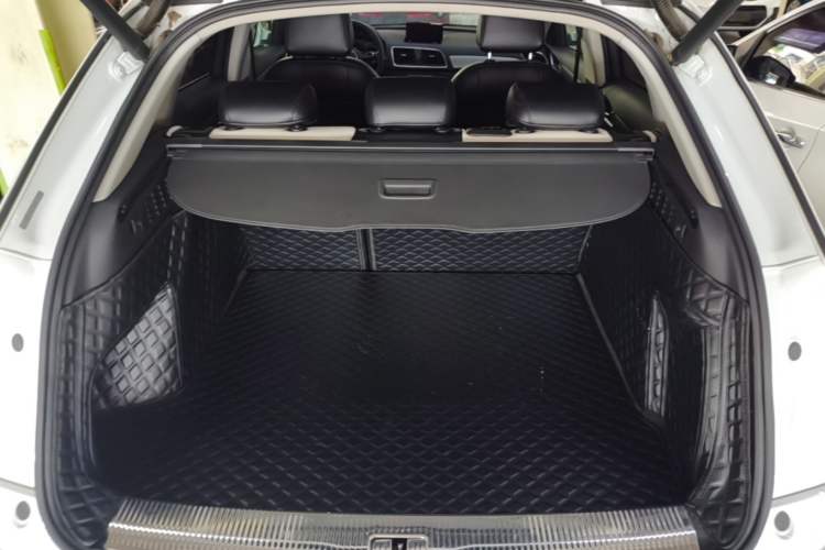 Used Audi Q3 2018 30th Anniversary Edition 30 TFSI Fashion Model Trunk