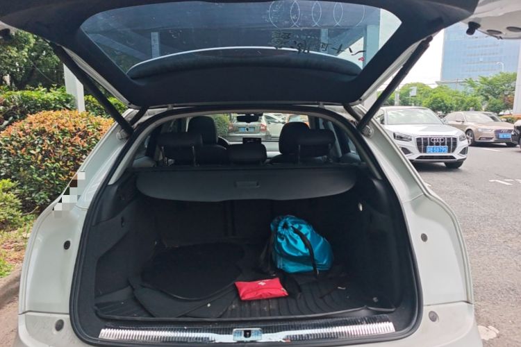 Used Audi Q3 2018 30th Anniversary Edition 30 TFSI Fashion Model Trunk