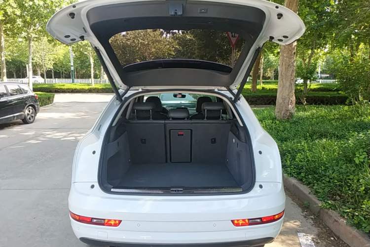 Used Audi Q3 2018 30th Anniversary Edition 35 TFSI Fashion Model Trunk