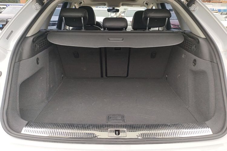 Used Audi Q3 2018 30th Anniversary Edition 30 TFSI Style Model Trunk
