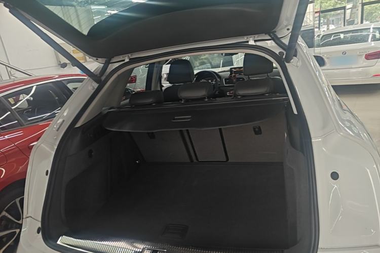 Used Audi Q3 2018 30th Anniversary Edition 35 TFSI Fashion Model Trunk
