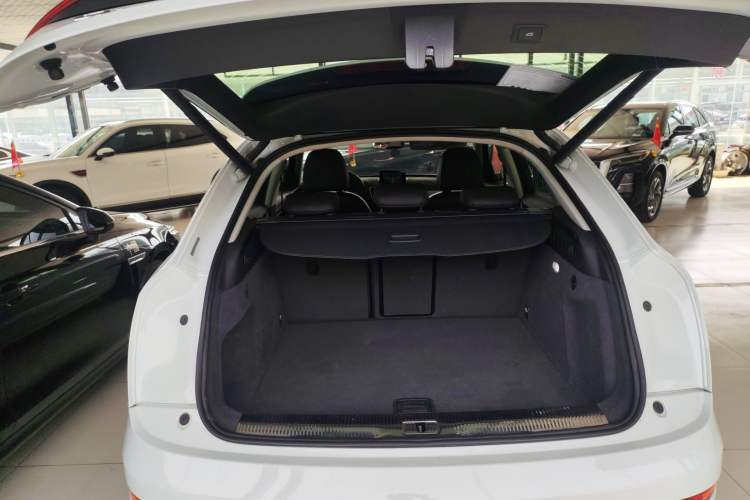 Used Audi Q3 2018 30th Anniversary Edition 35 TFSI Fashion Model Trunk