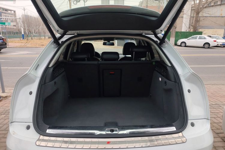Used Audi Q3 2018 30th Anniversary Edition 35 TFSI Sport Model Trunk