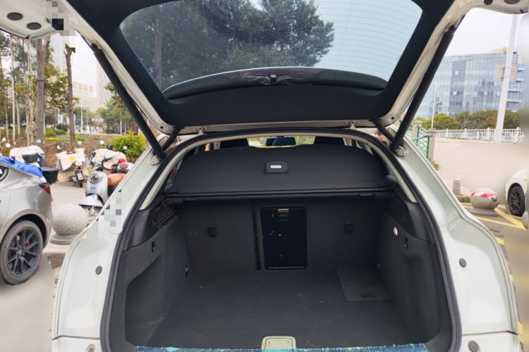 Used Audi Q3 2018 30th Anniversary Edition 30 TFSI Fashion Model Trunk