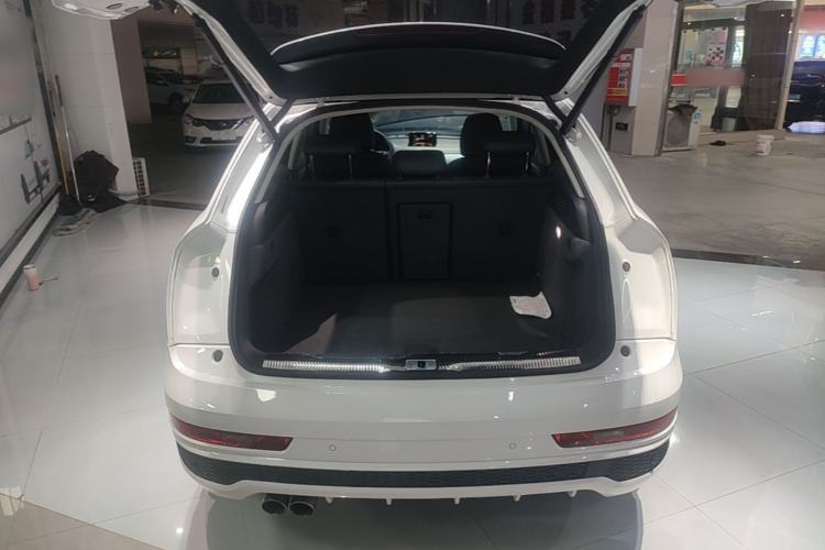 Used Audi Q3 2018 30 TFSI Fashion Edition Collector's Version Trunk