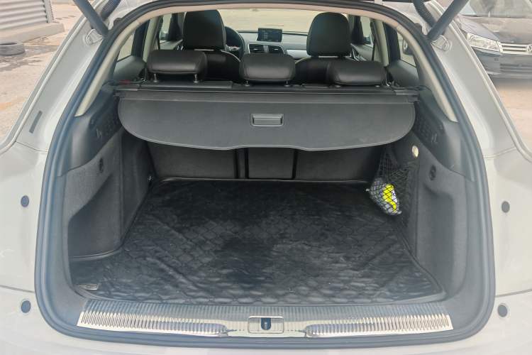 Used Audi Q3 2018 30th Anniversary Edition 35 TFSI Fashion Model Trunk