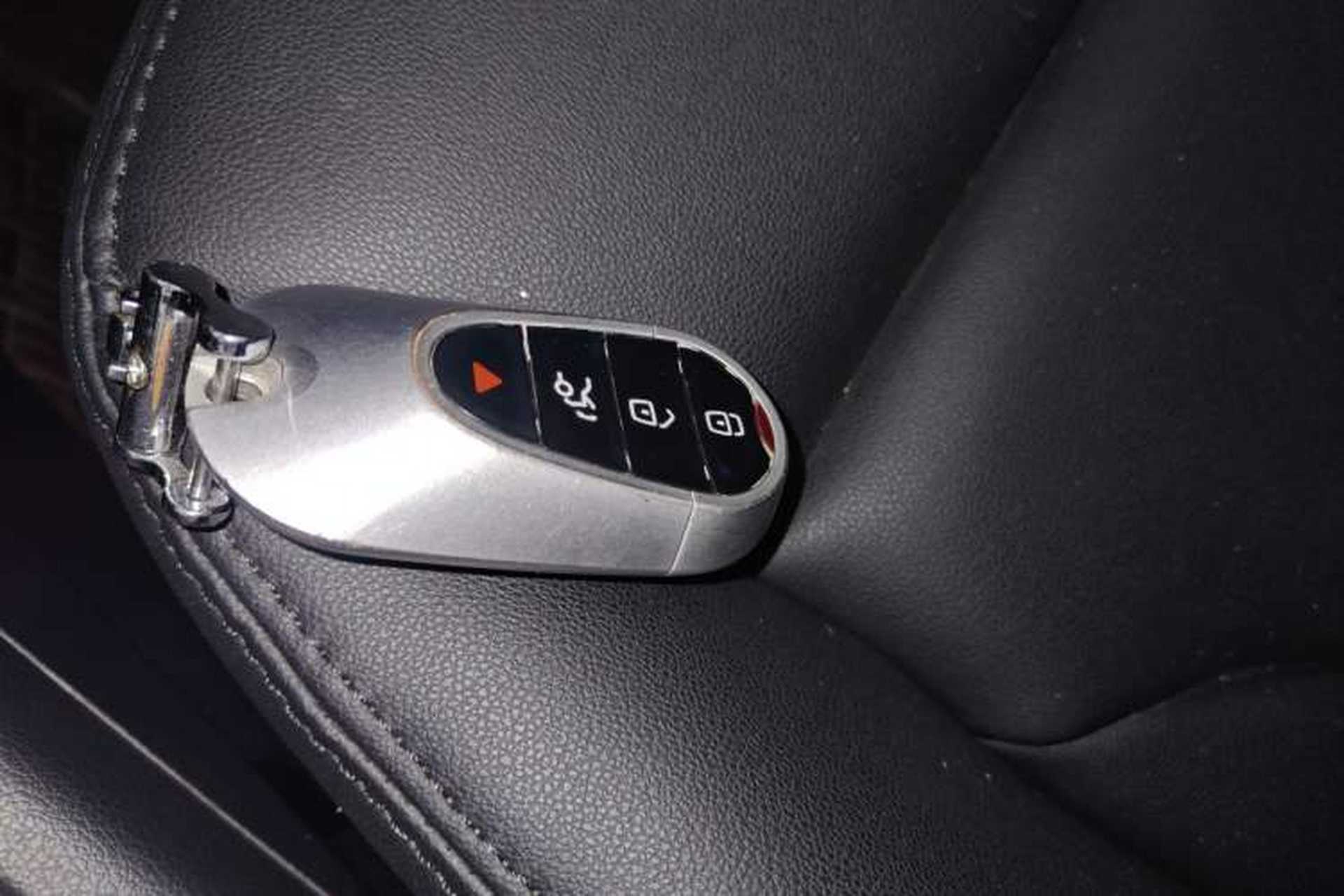 Used Audi Q3 2018 30th Anniversary Edition 35 TFSI Fashion Model Vehicle Key