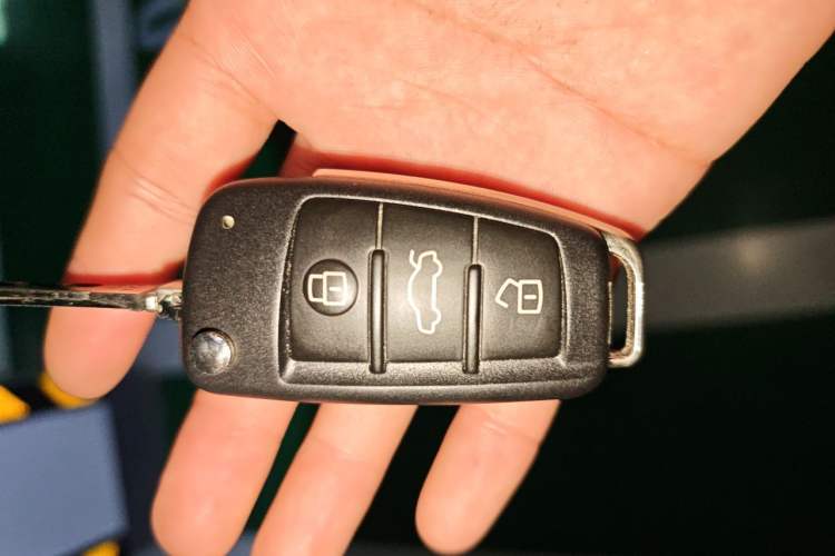 Used Audi Q3 2018 30th Anniversary Edition 30 TFSI Fashion Model Vehicle Key