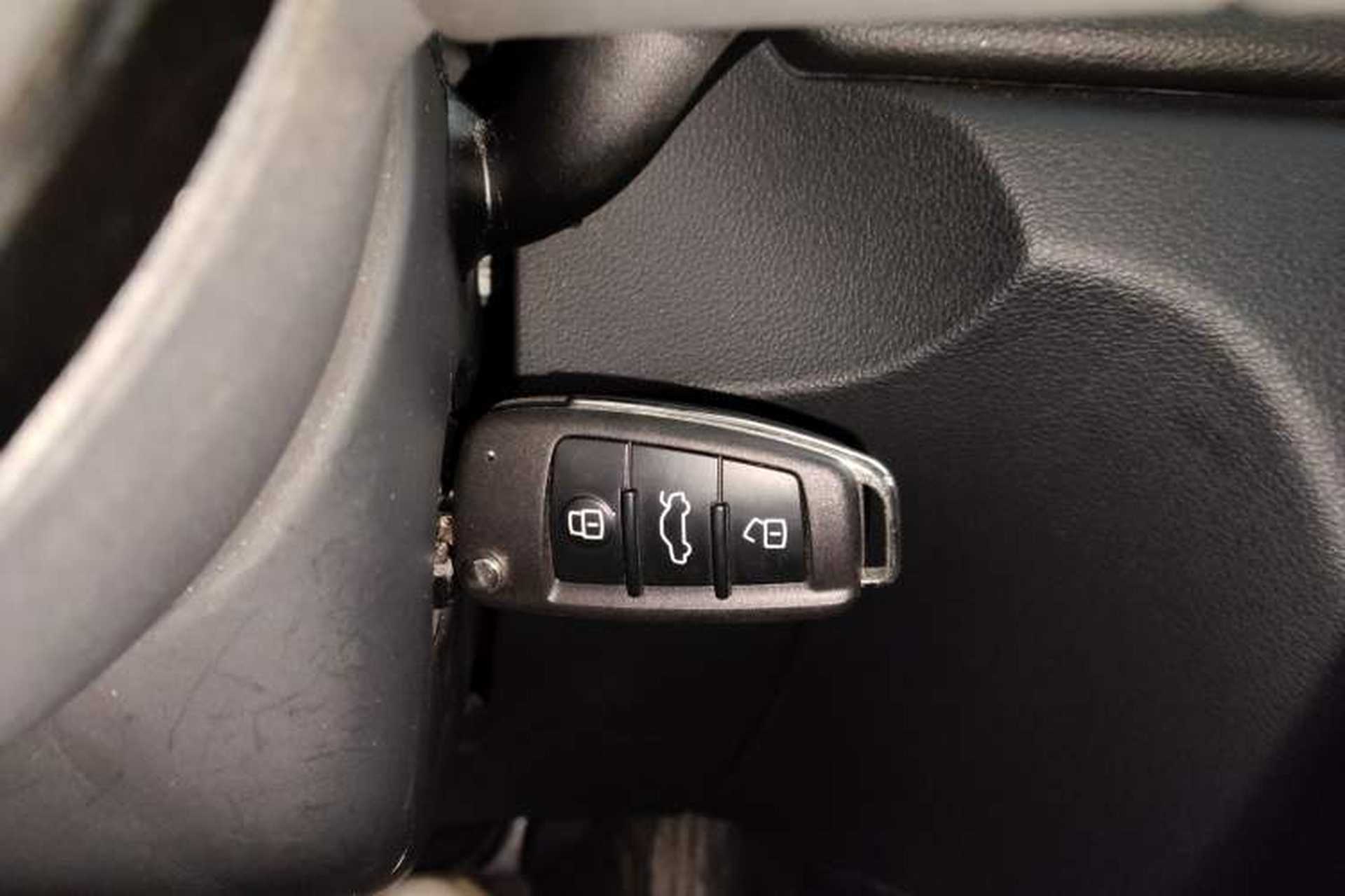 Used Audi Q3 2018 30th Anniversary Edition 35 TFSI Sport Model Vehicle Key