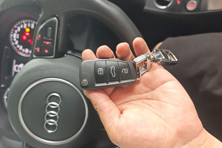 Used Audi Q3 2018 30th Anniversary Edition 30 TFSI Style Model Vehicle Key