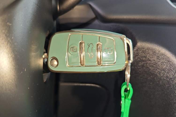 Used Audi Q3 2018 30th Anniversary Edition 30 TFSI Fashion Model Vehicle Key
