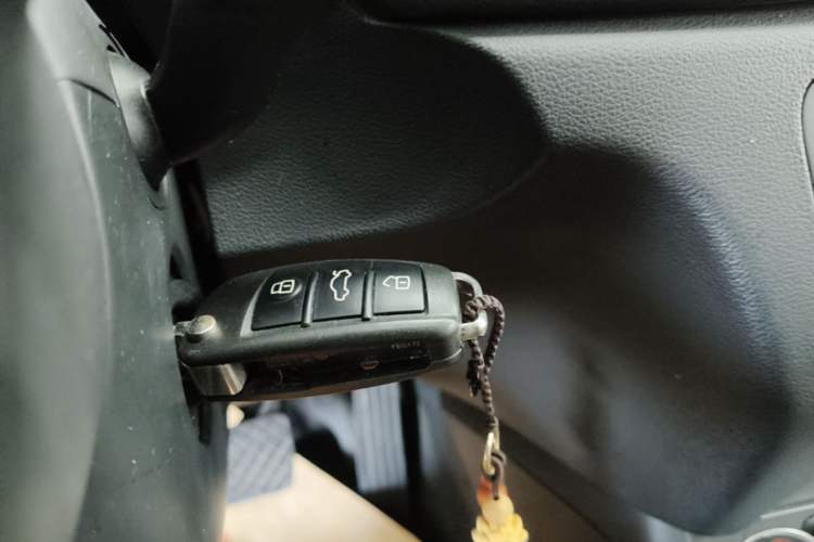 Used Audi Q3 2018 30 TFSI Fashion Edition Collector's Version Vehicle Key