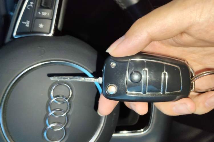 Used Audi Q3 2018 30 TFSI Fashion Edition Collector's Version Vehicle Key