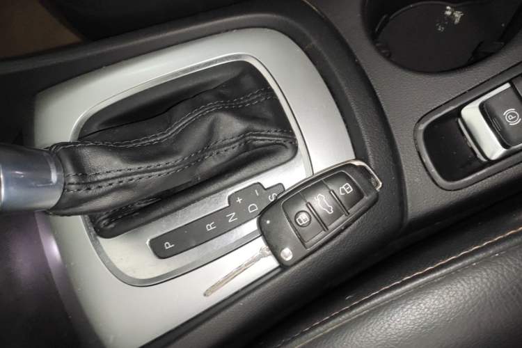 Used Audi Q3 2018 30th Anniversary Edition 30 TFSI Fashion Model Vehicle Key