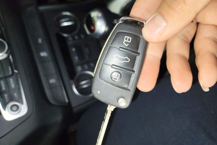 Used Audi Q3 2018 30th Anniversary Edition 35 TFSI Fashion Model Vehicle Key