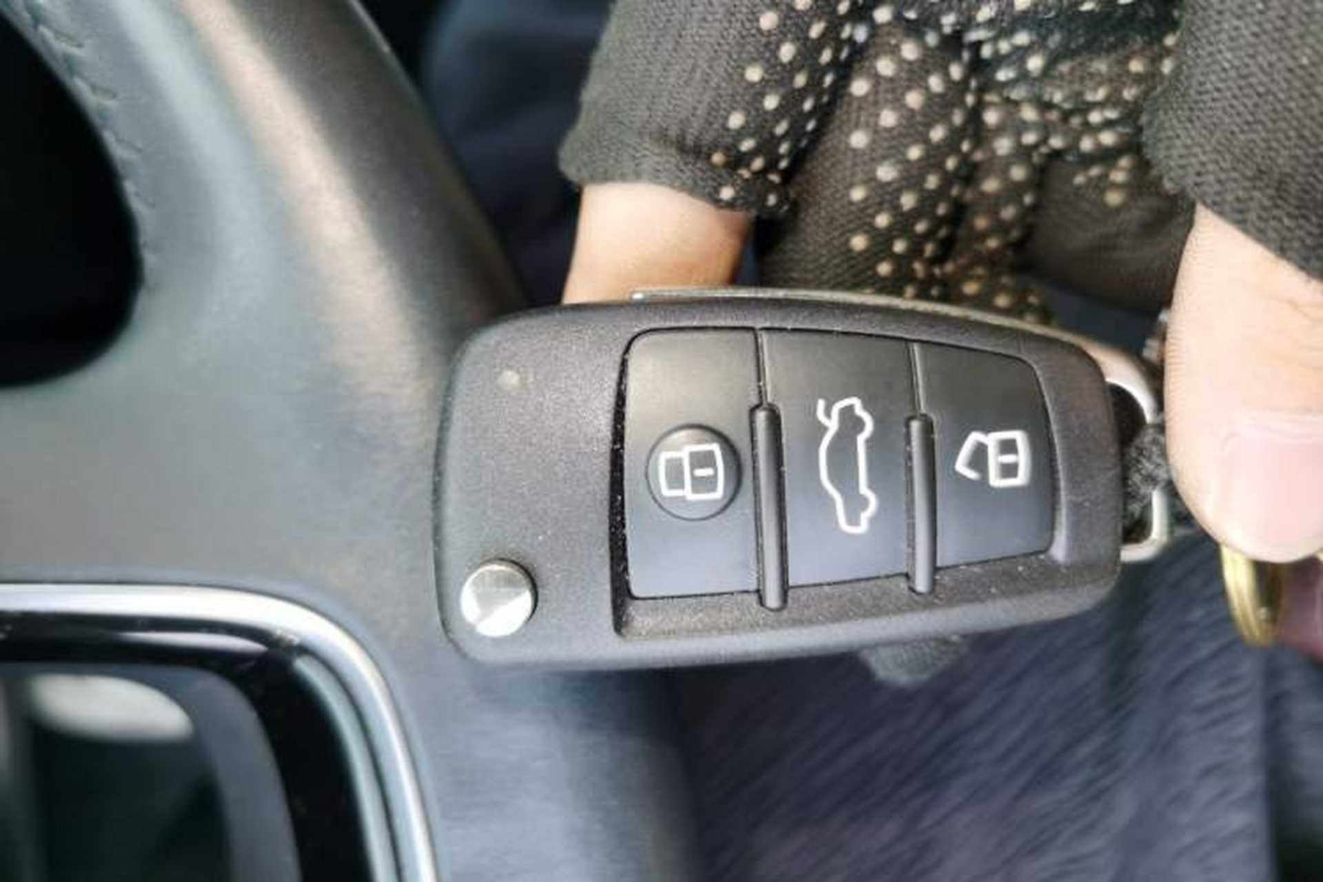 Used Audi Q3 2018 30th Anniversary Edition 35 TFSI Sport Model Vehicle Key