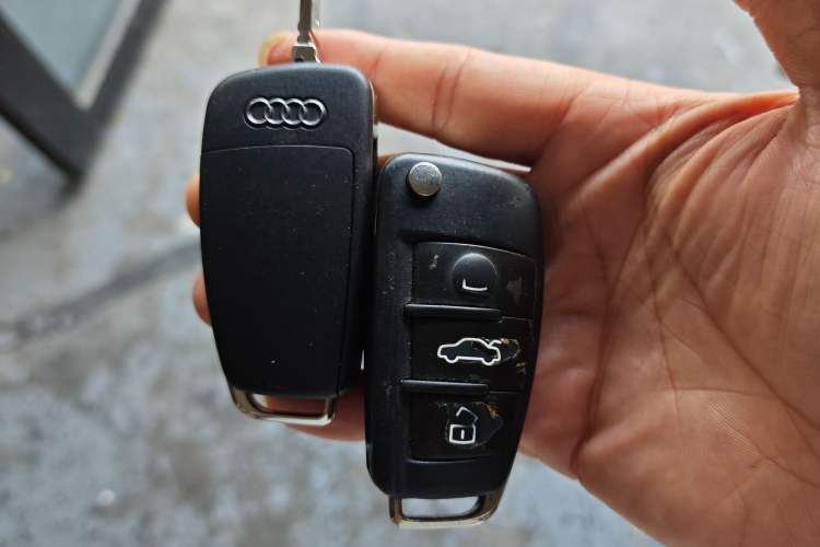 Used Audi Q3 2018 30th Anniversary Edition 30 TFSI Fashion Model Vehicle Key