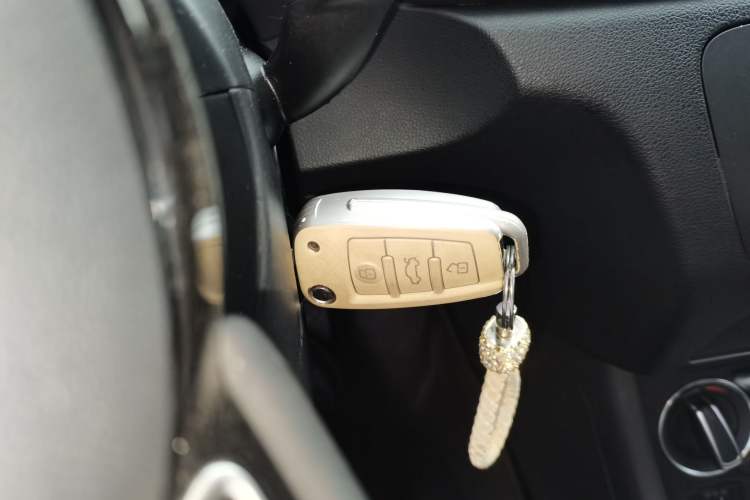 Used Audi Q3 2018 30th Anniversary Edition 35 TFSI Fashion Model Vehicle Key