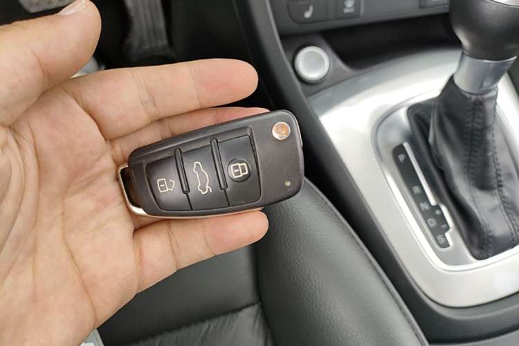 Used Audi Q3 2018 30th Anniversary Edition 30 TFSI Style Model Vehicle Key