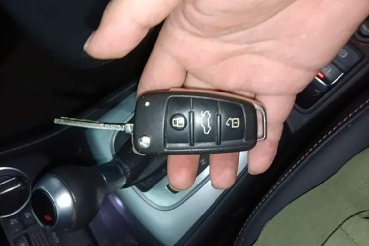 Used Audi Q3 2018 30 TFSI Fashion Edition Collector's Version Vehicle Key