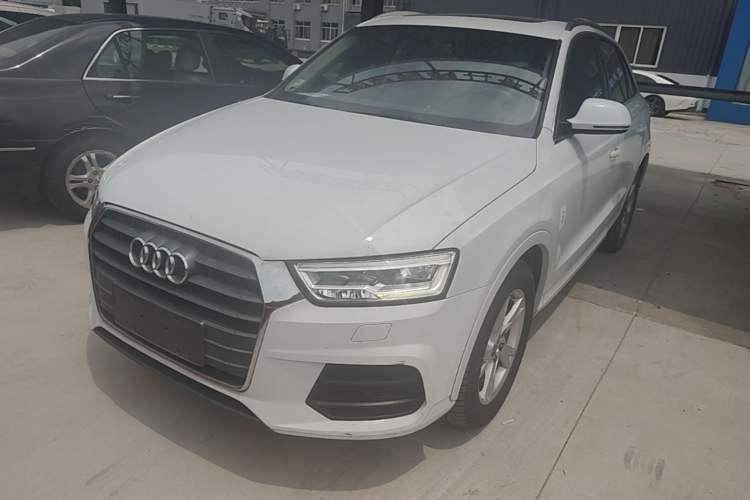 Used Audi Q3 2018 30th Anniversary Edition 30 TFSI Fashion Model Guazi used car, China used car export, Used car for sale, Used cars, Cheapest cars for sale