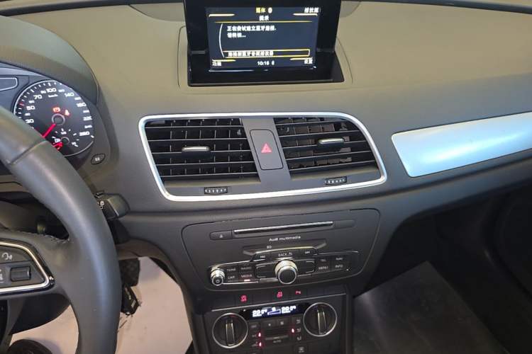 Used Audi Q3 2018 30th Anniversary Edition 30 TFSI Fashion Model Audio And AC Panel