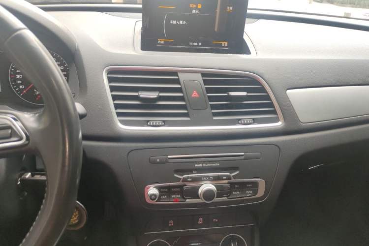 Used Audi Q3 2018 30th Anniversary Edition 30 TFSI Fashion Model Audio And AC Panel