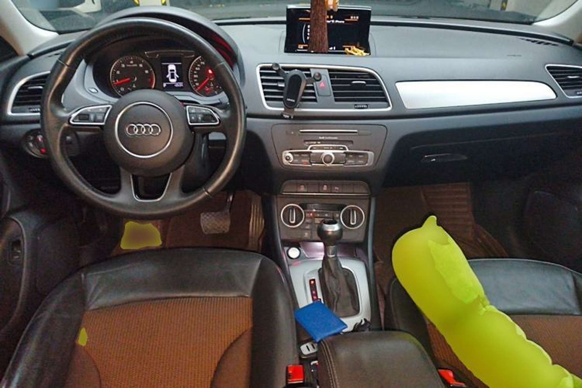 Used Audi Q3 2018 30 TFSI Fashion Edition Collector's Version Center Console